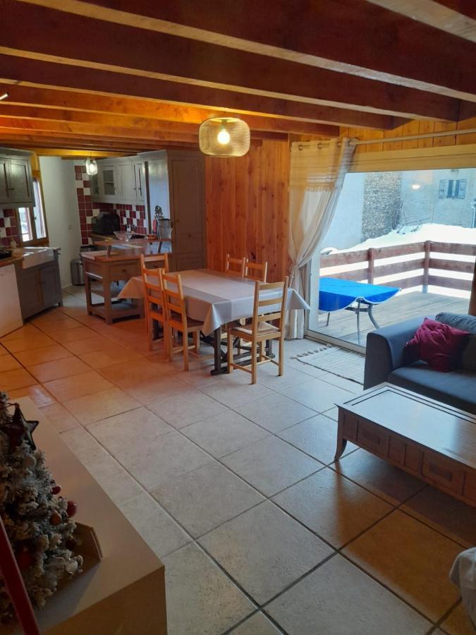 Maison De Montagne Dans Charmant Village Du Capcir Fontrabiouse Kültér fotó